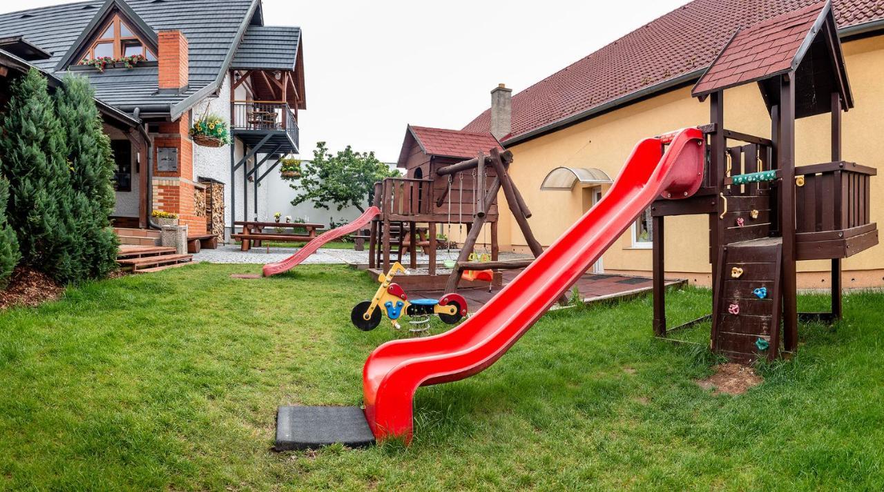 Penzion U Kaplicky Mala Hrastice Экстерьер фото